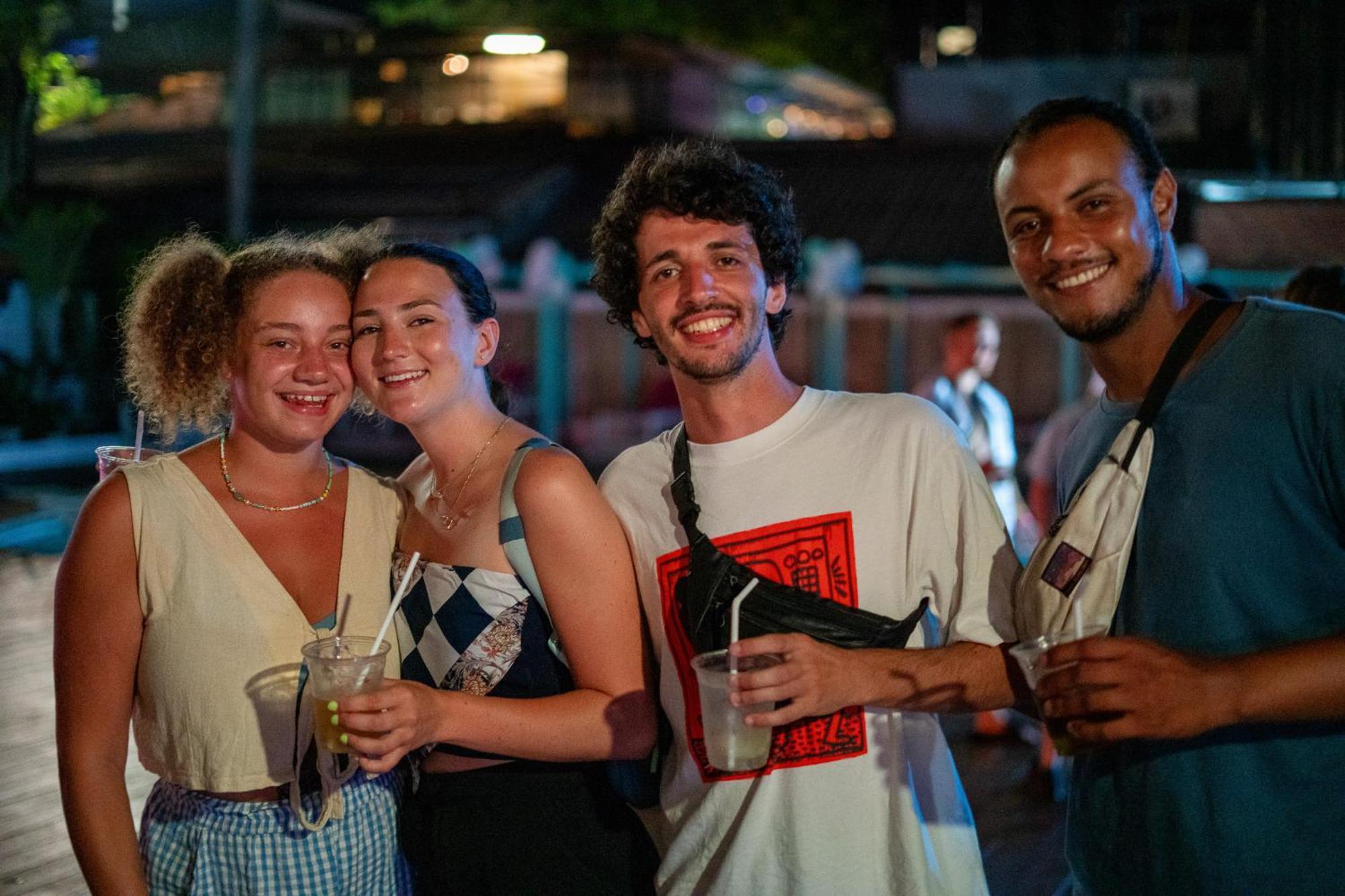 Base Party Hostel Ao Nang المظهر الخارجي الصورة