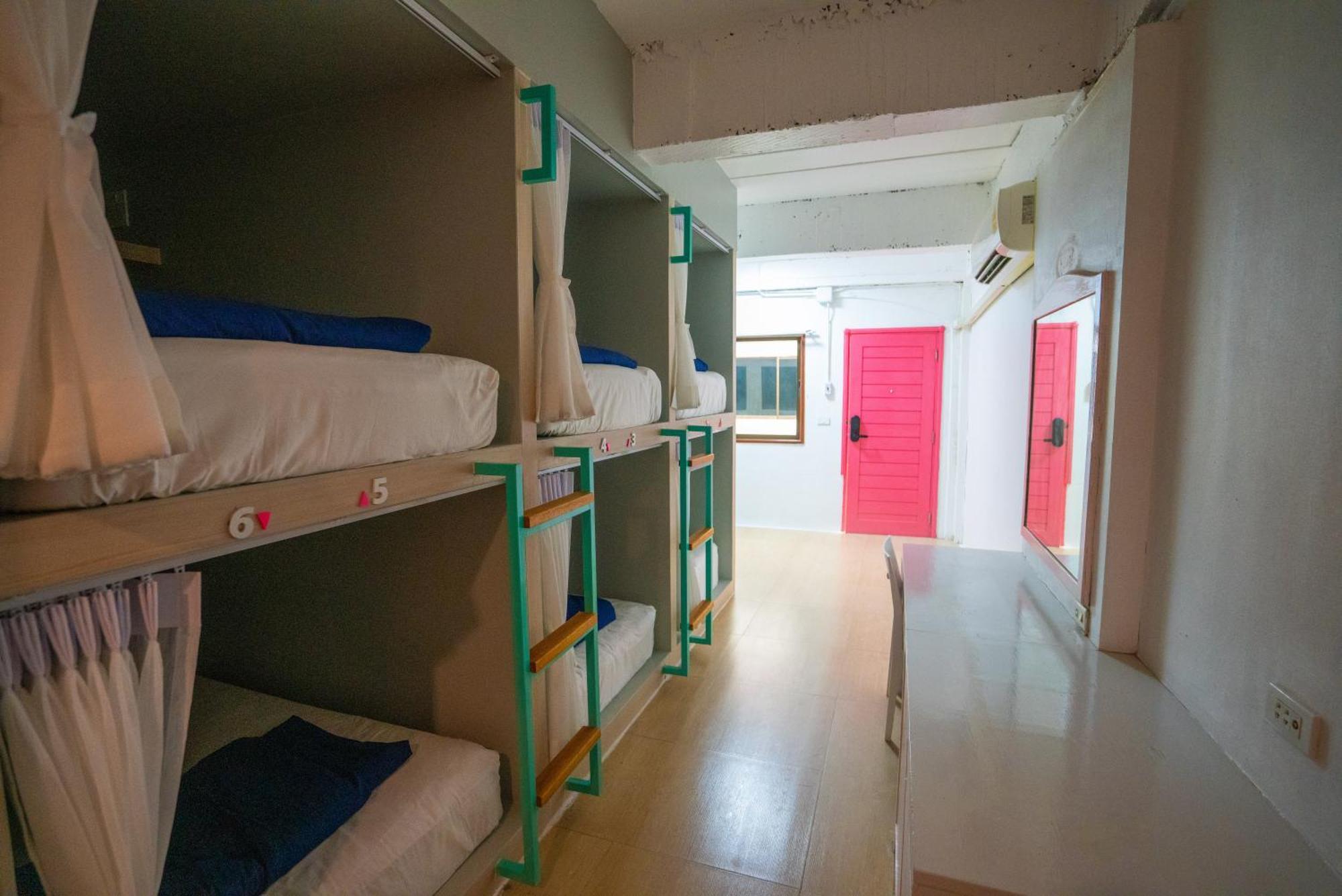 Base Party Hostel Ao Nang المظهر الخارجي الصورة